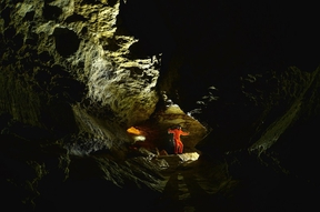 Екскурсії в печеру Млинки